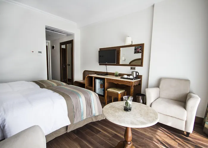 מלון Sea Star - Adult Only 4*